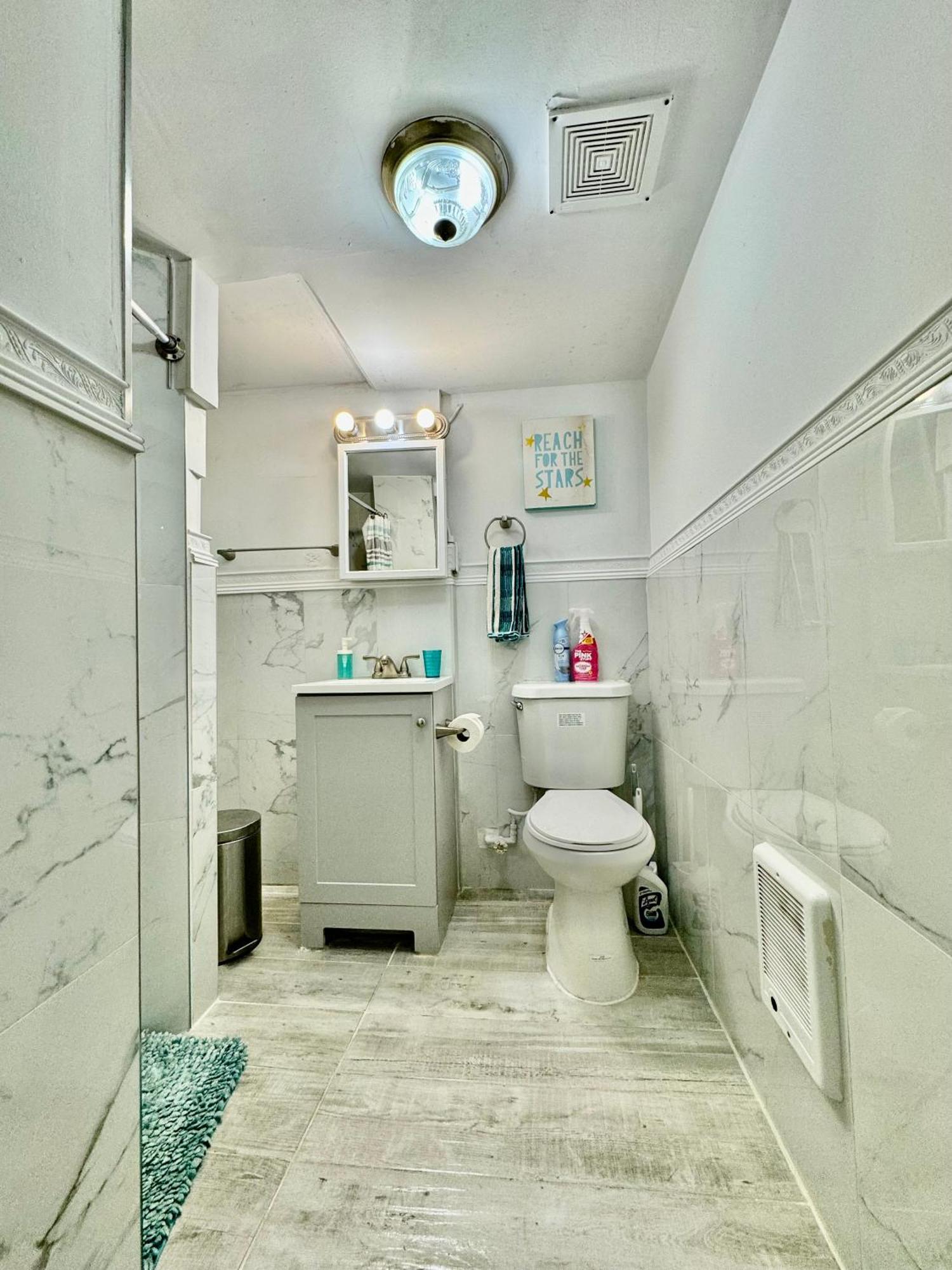 Cozy Private Room With Shared Bathroom On The 1St Floor - Conveniently Located Near Seatac Airport And Downtown Seattle Ngoại thất bức ảnh